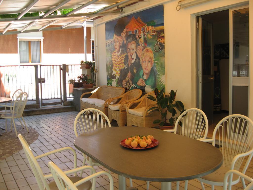 Hotel Eleonora Rimini Dış mekan fotoğraf