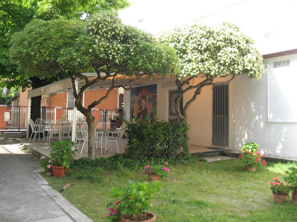 Hotel Eleonora Rimini Dış mekan fotoğraf