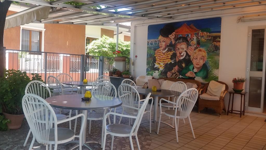 Hotel Eleonora Rimini Dış mekan fotoğraf